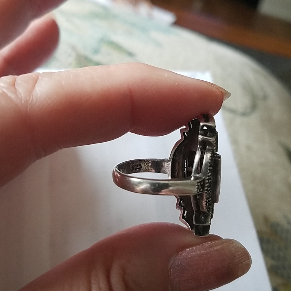 Ring - Picture 2 of 3